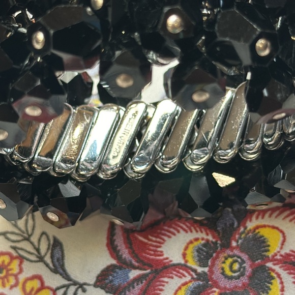 ChaCha ‘50’s expandable bracelet w/black glass beads-Made in Japan - 6”-8” - Picture 4 of 6